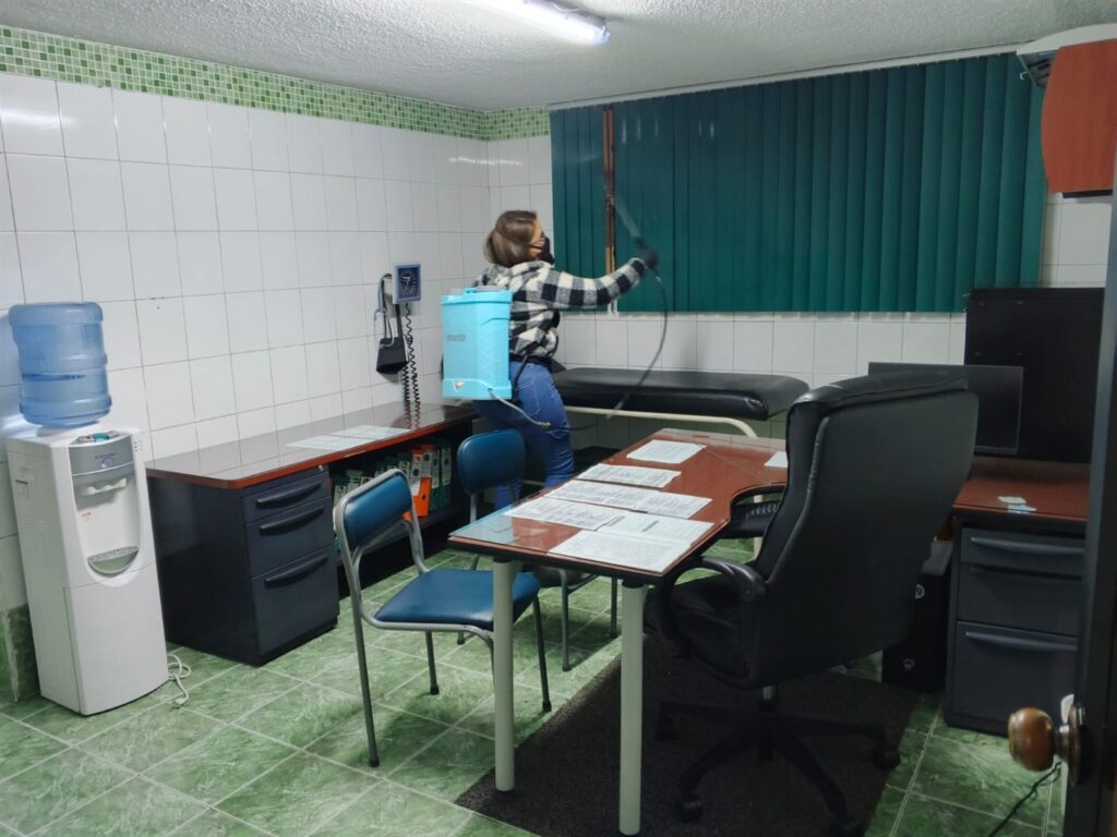 Servicio de control de plagas en oficinas de Quito